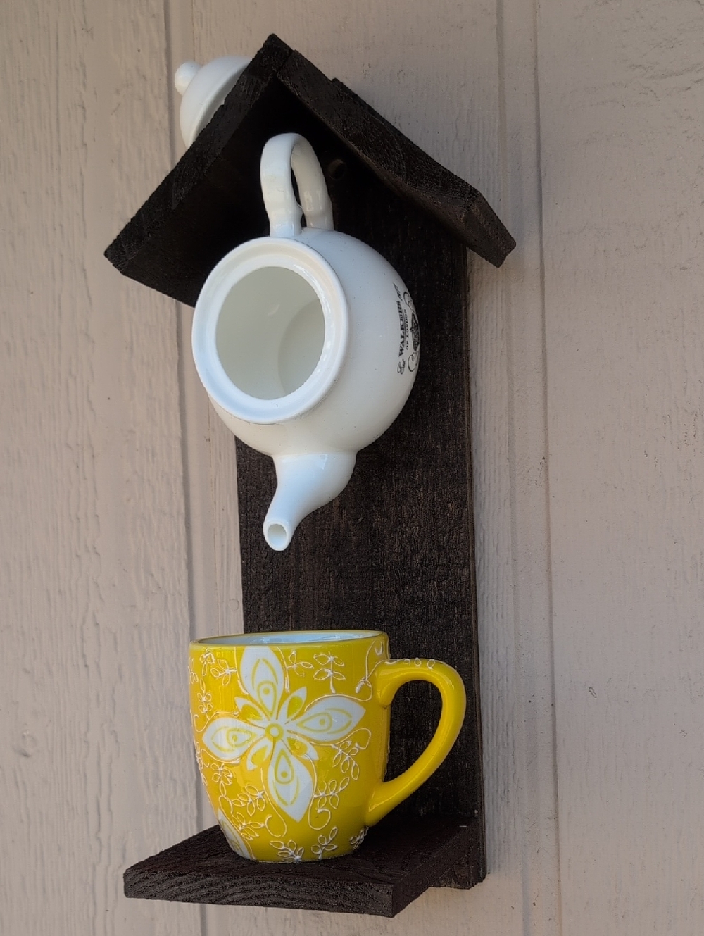 Rustic Wooden Handmade Bird Feeder Teapot Sunshine Yellow - Picture 2 of 16